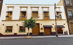 Casa Donceles - Amplios Departamentos Familiares en Centro Histórico